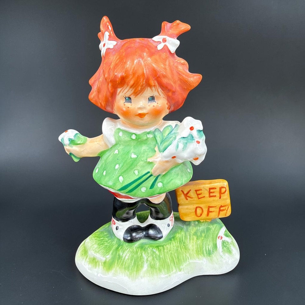Goebel W Germany Raggy Muffin Daisies Wont Tell Redhead Girl Figurine 4inch